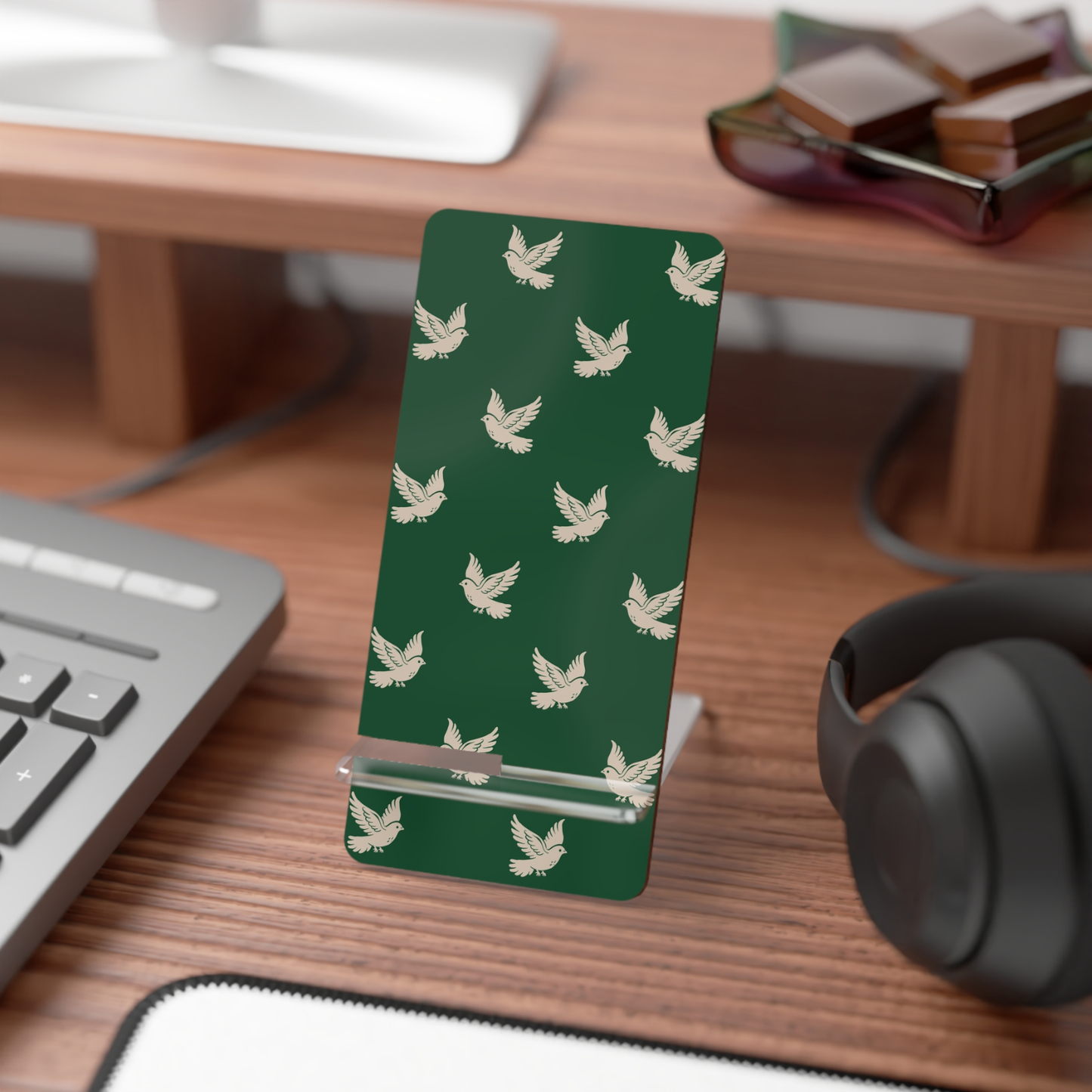 Royal Dove | Mobile Display Stand