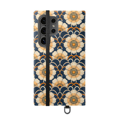 Ivory Bloom | Flip