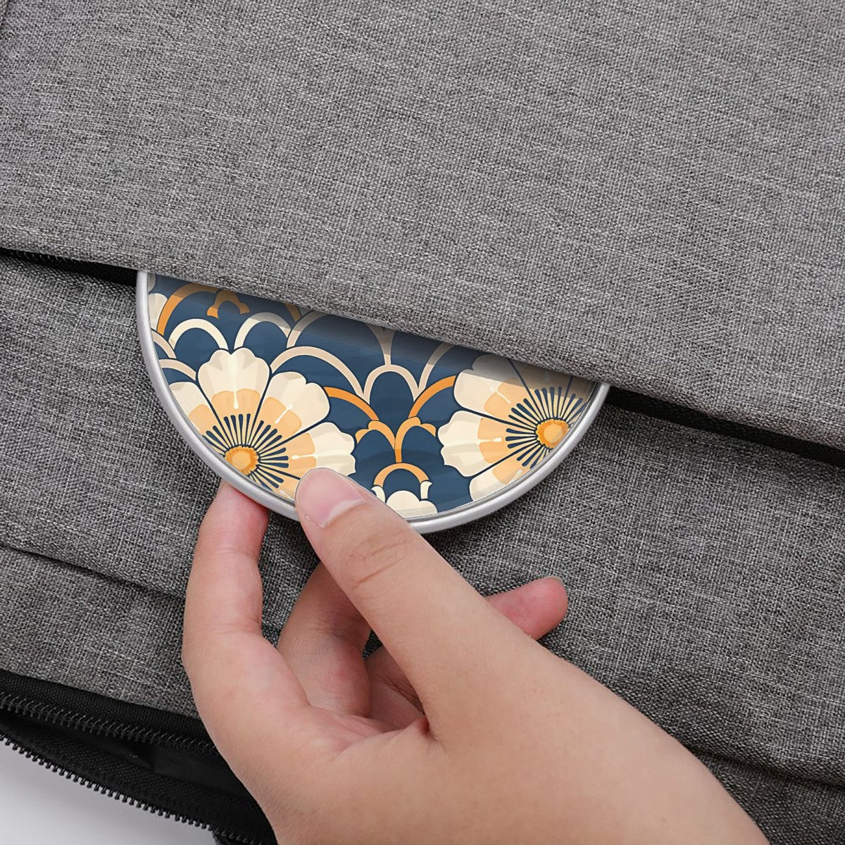 Ivory Bloom | Wireless Charger