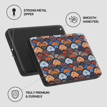 Patterned laptop sleeve with features highlighted on a light gray background | Casenari
